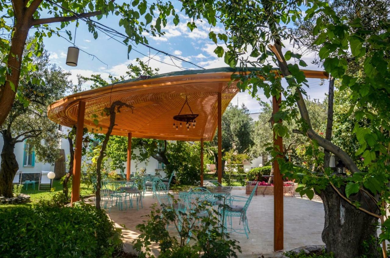 Ergul Motel Küçükkuyu Exterior foto